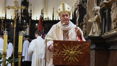 Wiara i patriotyzm budowały siłę naszego narodu.– Bp Andrzej Jeż podczas Uroczystej Eucharystii w intencji Ojczyzny w Tarnowskiej Katedrze.