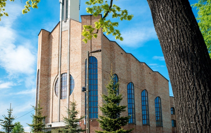 Parafia pw. Matki Bożej Szkaplerznej