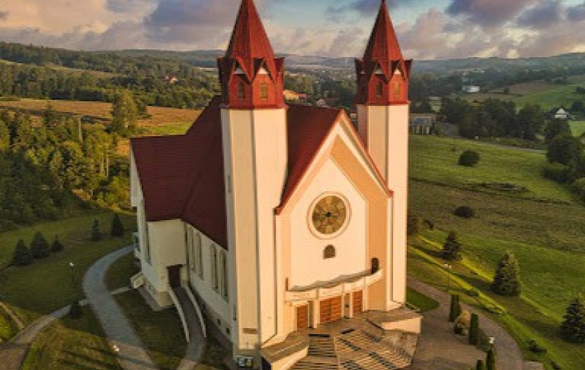 Parafia pw. Świętego Marcina Biskupa i Matki Bożej Pocieszenia